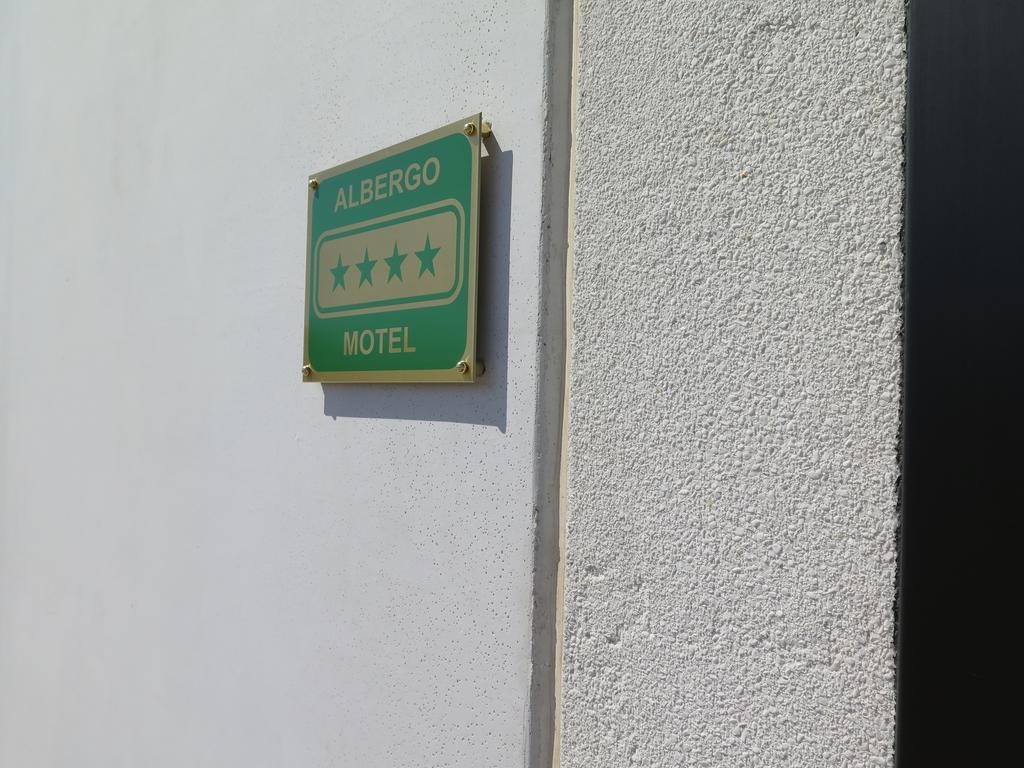 Hotel Motel Piu' Vaiano Cremasco エクステリア 写真